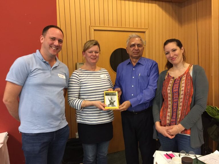 Rector Sir Rakesh Kapoor gets additional training on Mindfulness from MiSP