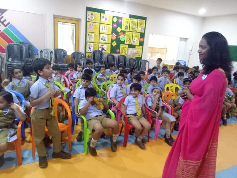An Interaction with the Guest Speaker for Upper KG students